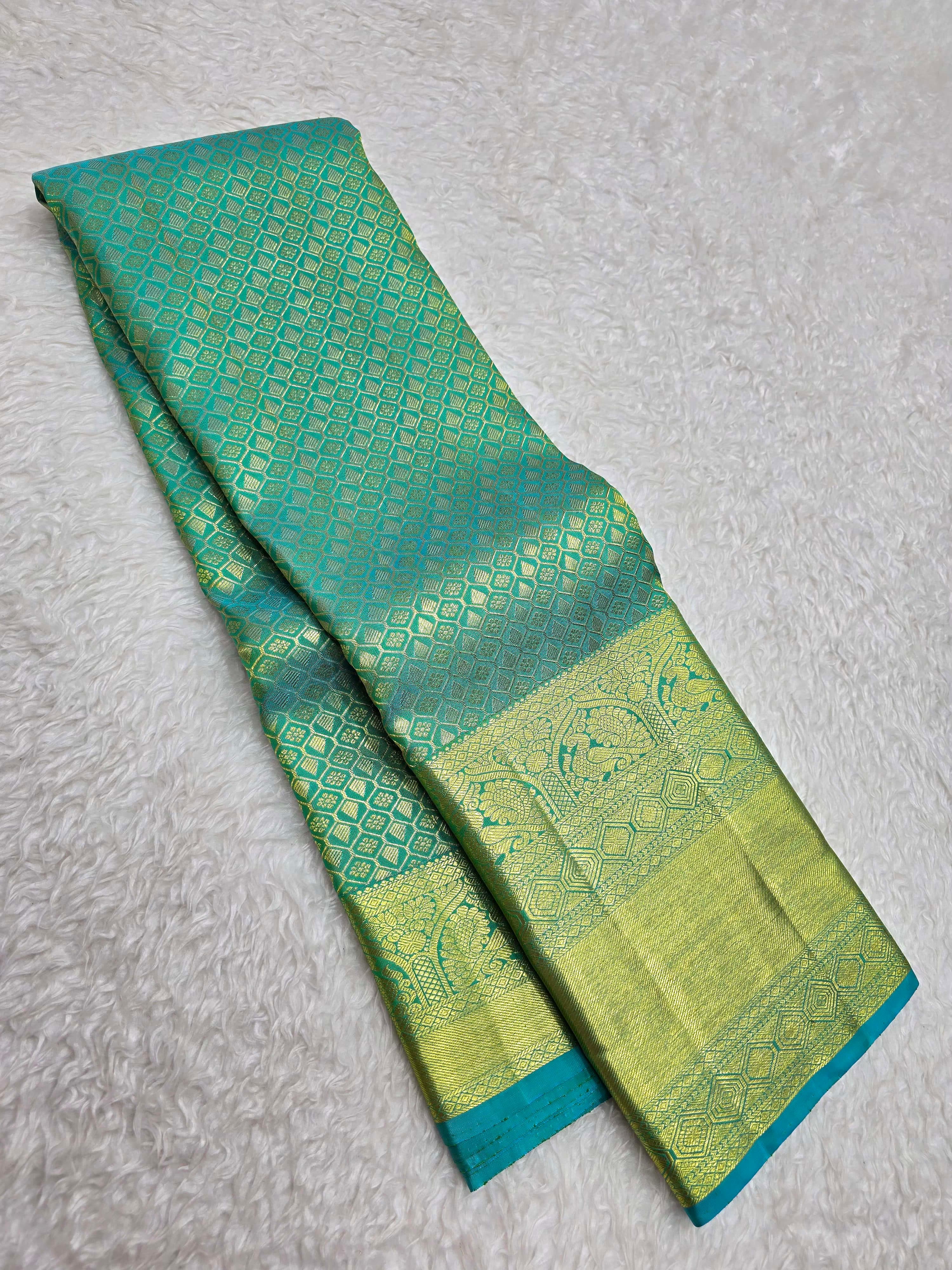 Handloom Rama Green Silk Saree - View 1