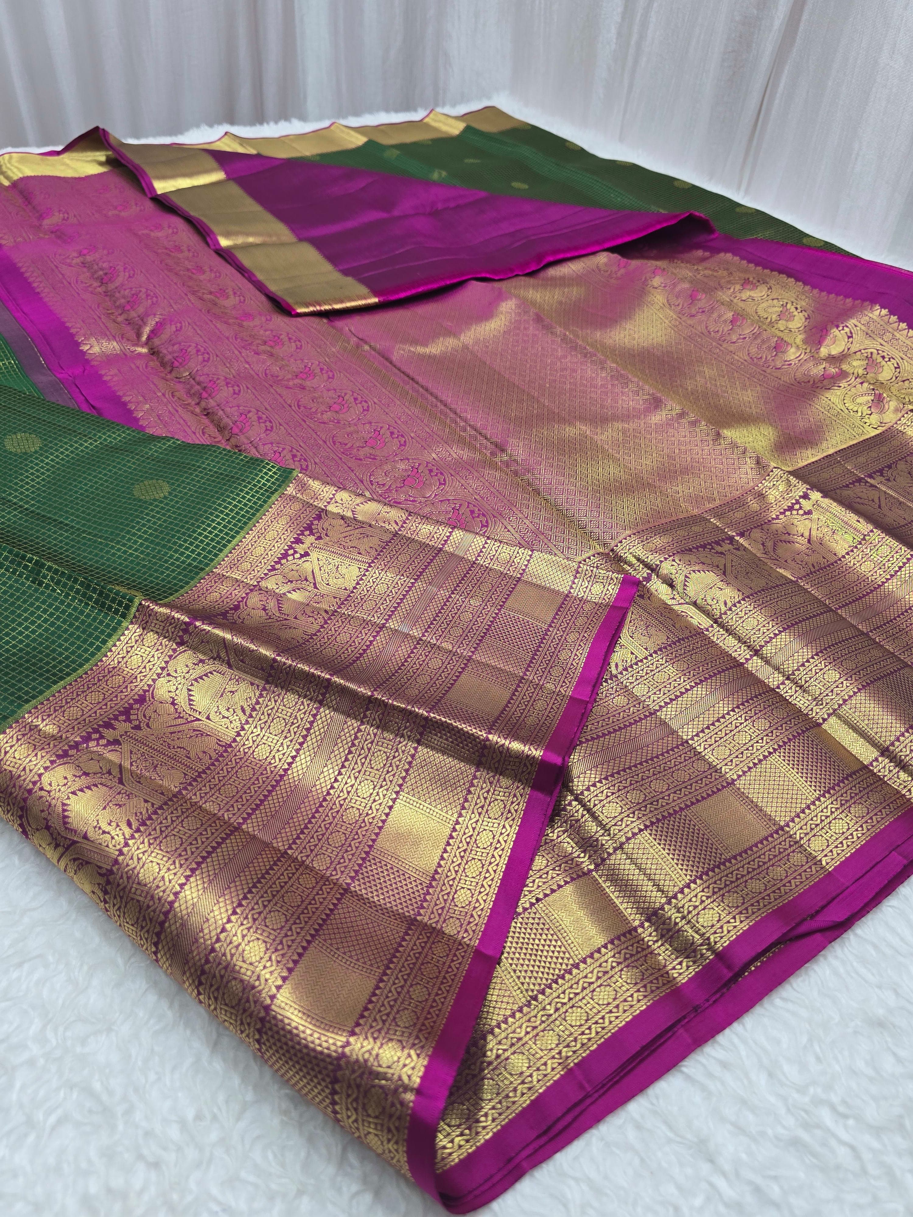 Handloom Botttlegreen Silk Saree thumbnail 7