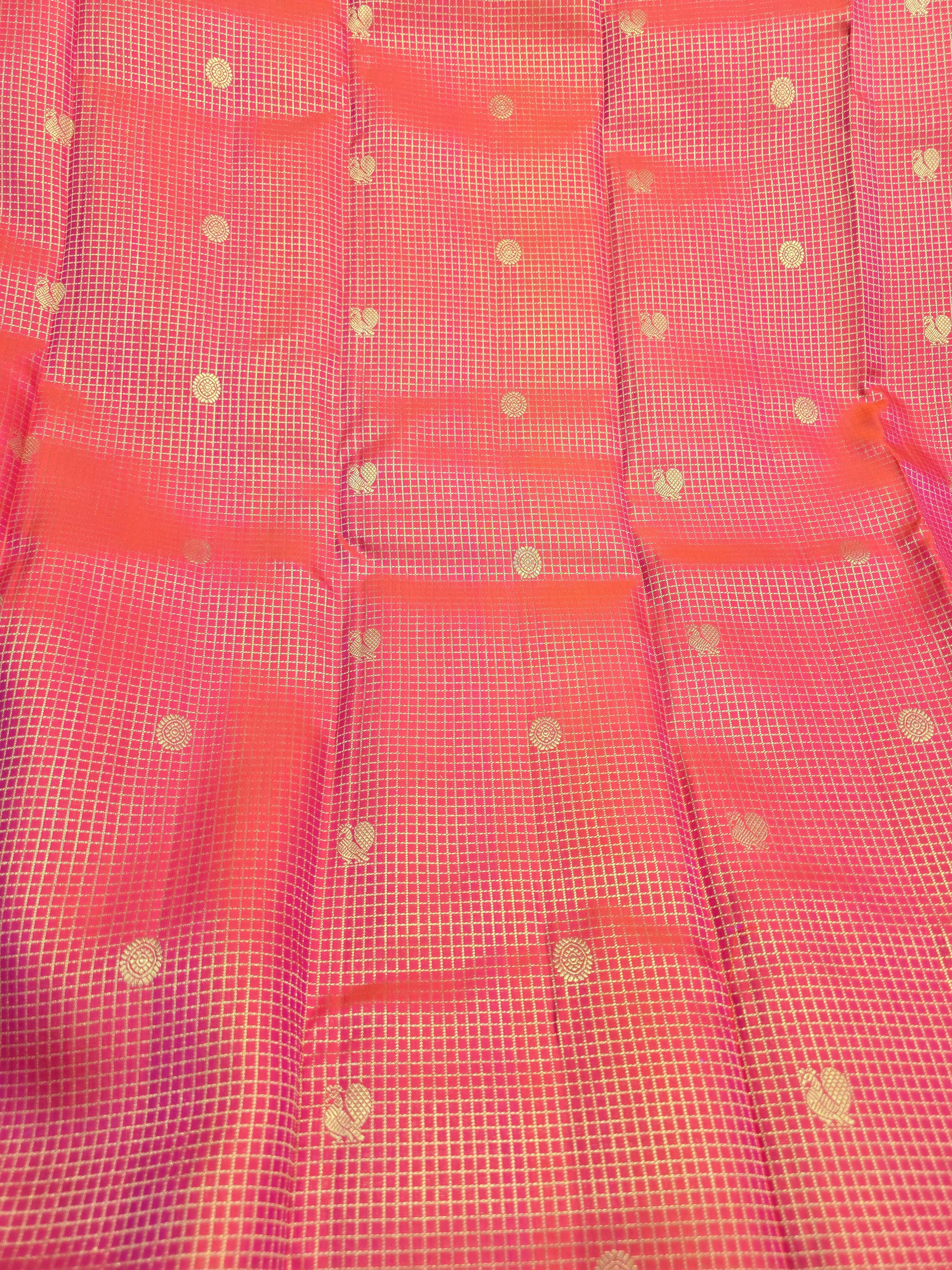 Handloom Pinkred Silk Saree thumbnail 4