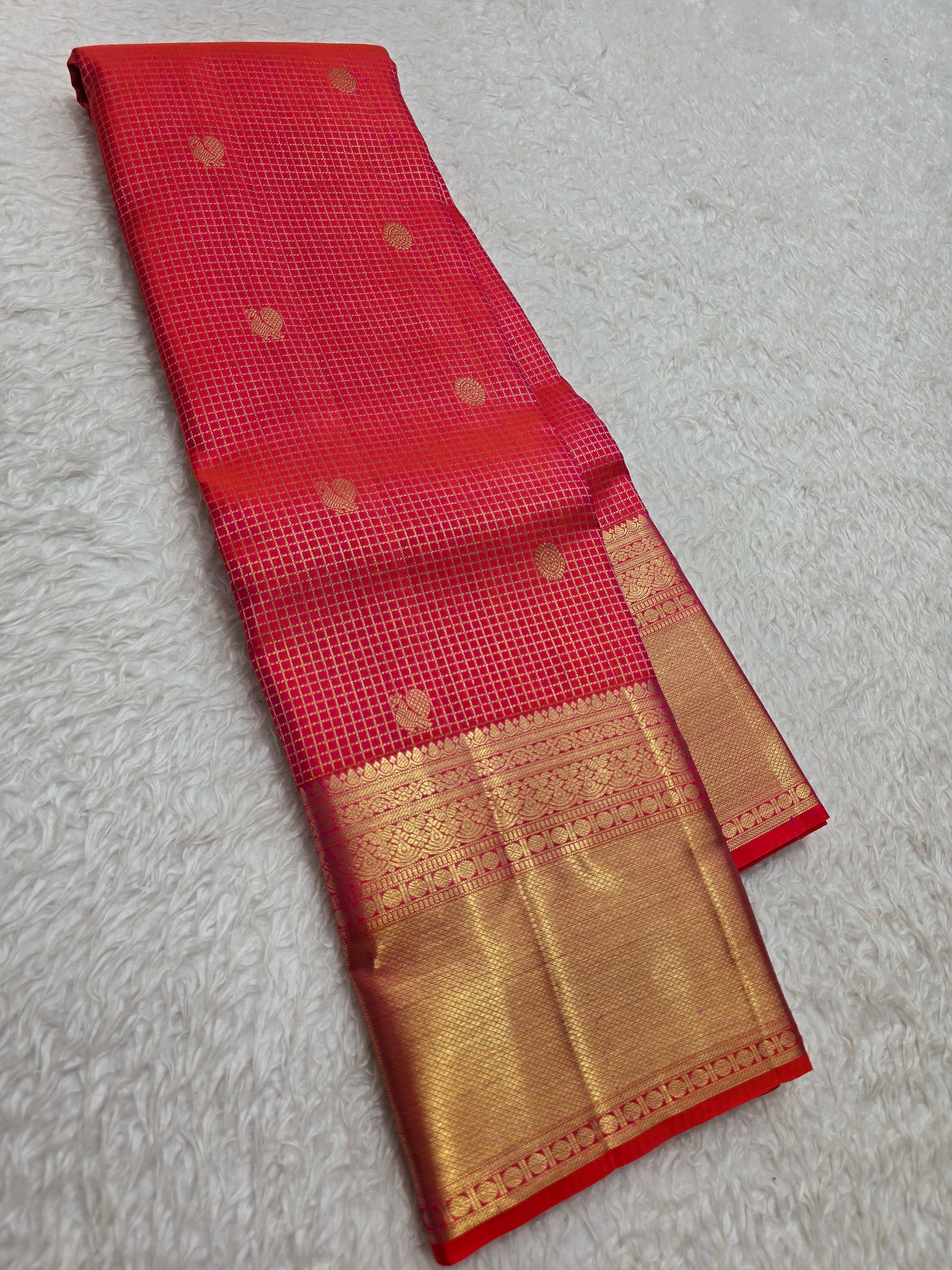 Handloom Pinkred Silk Saree - View 1