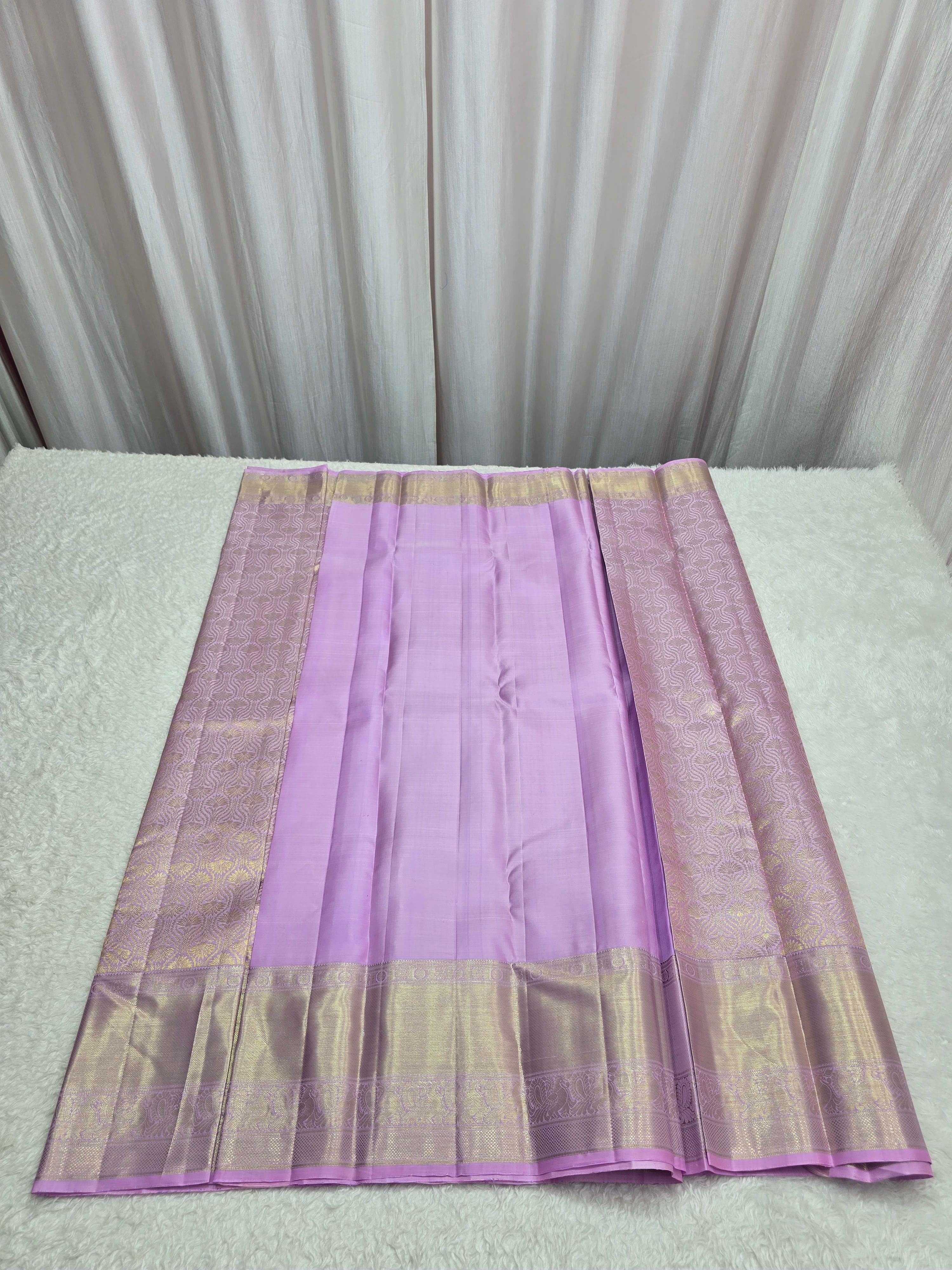 Handloom Light Lavender Silk Saree thumbnail 5