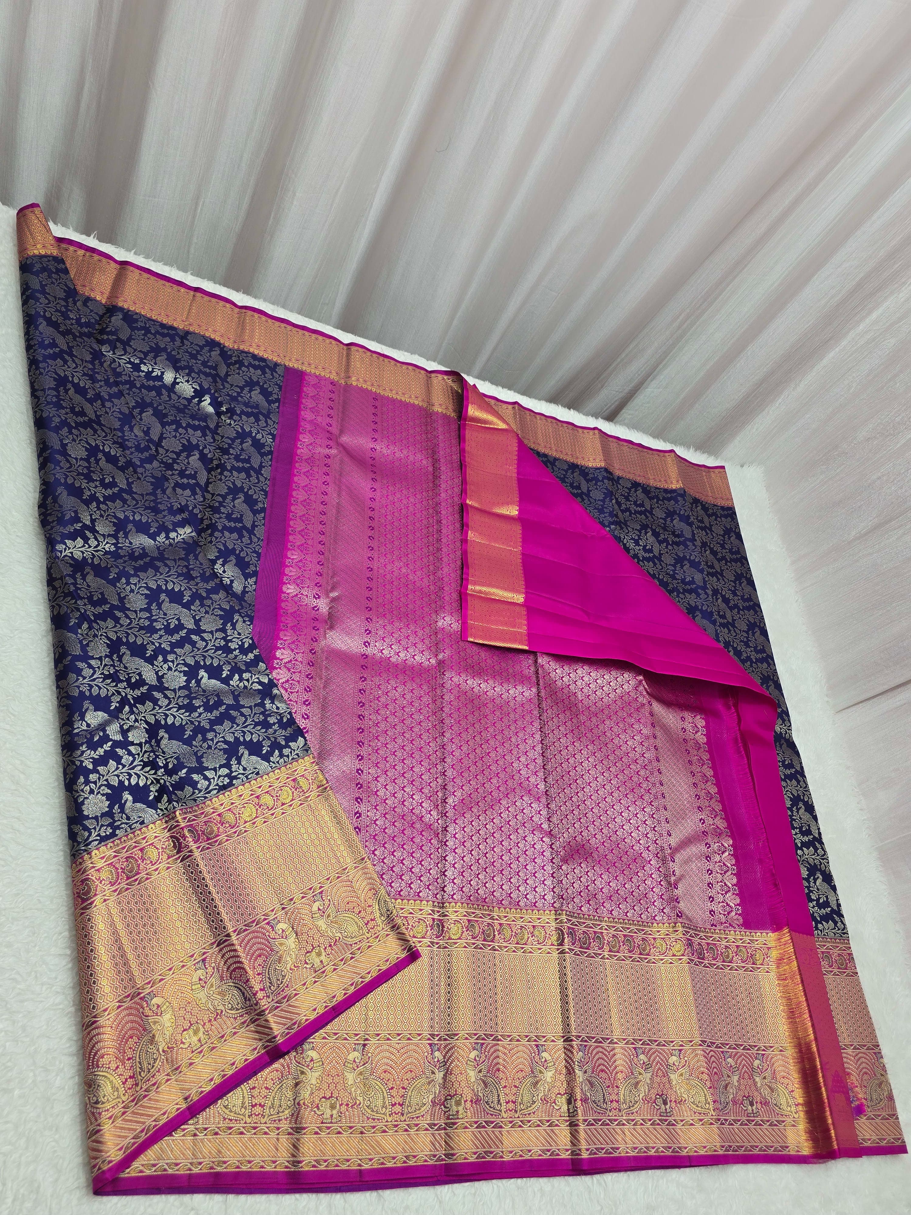 Handloom Navyblue Silk Saree thumbnail 7