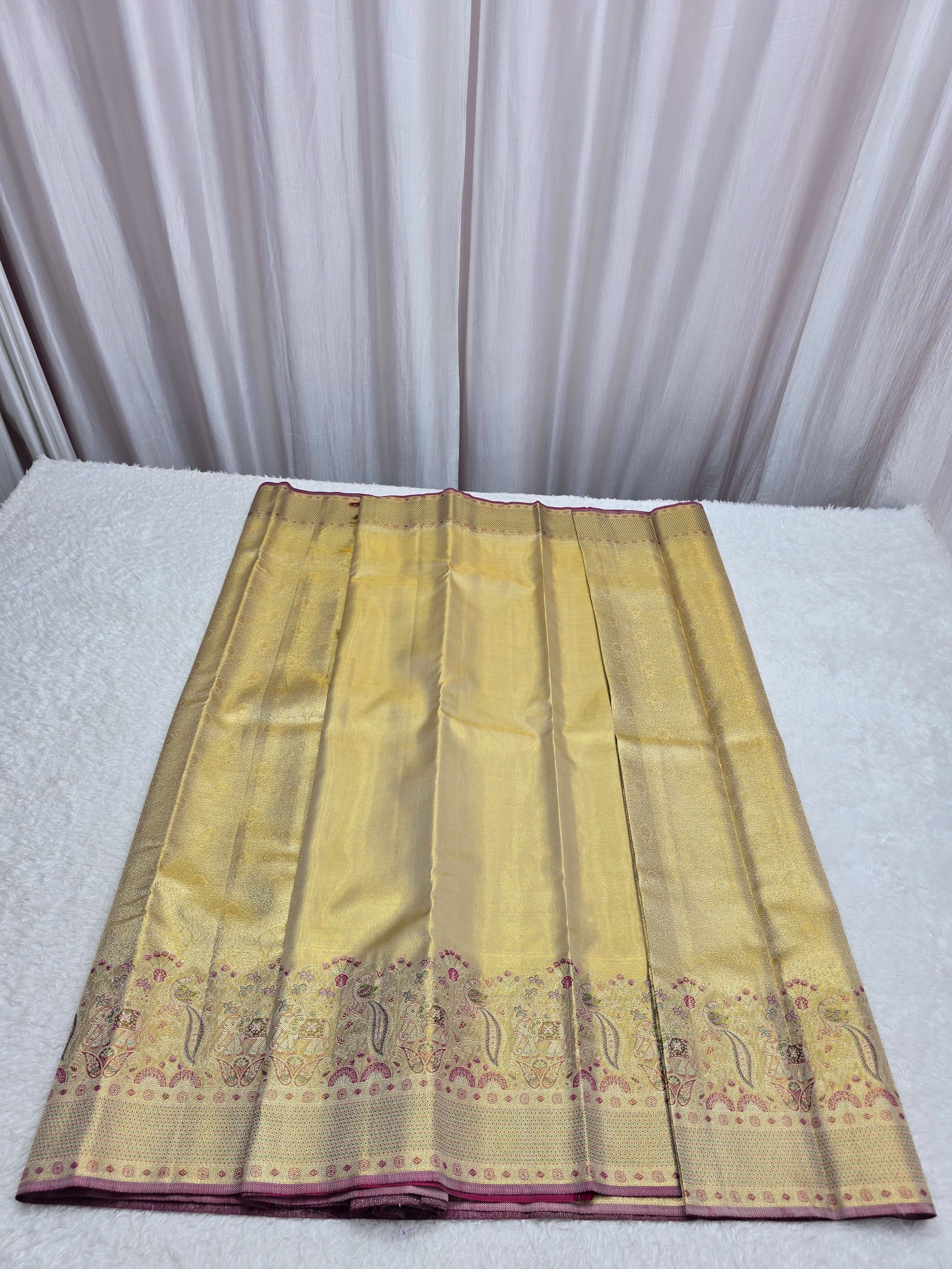 Handloom Gold Silk Saree thumbnail 6