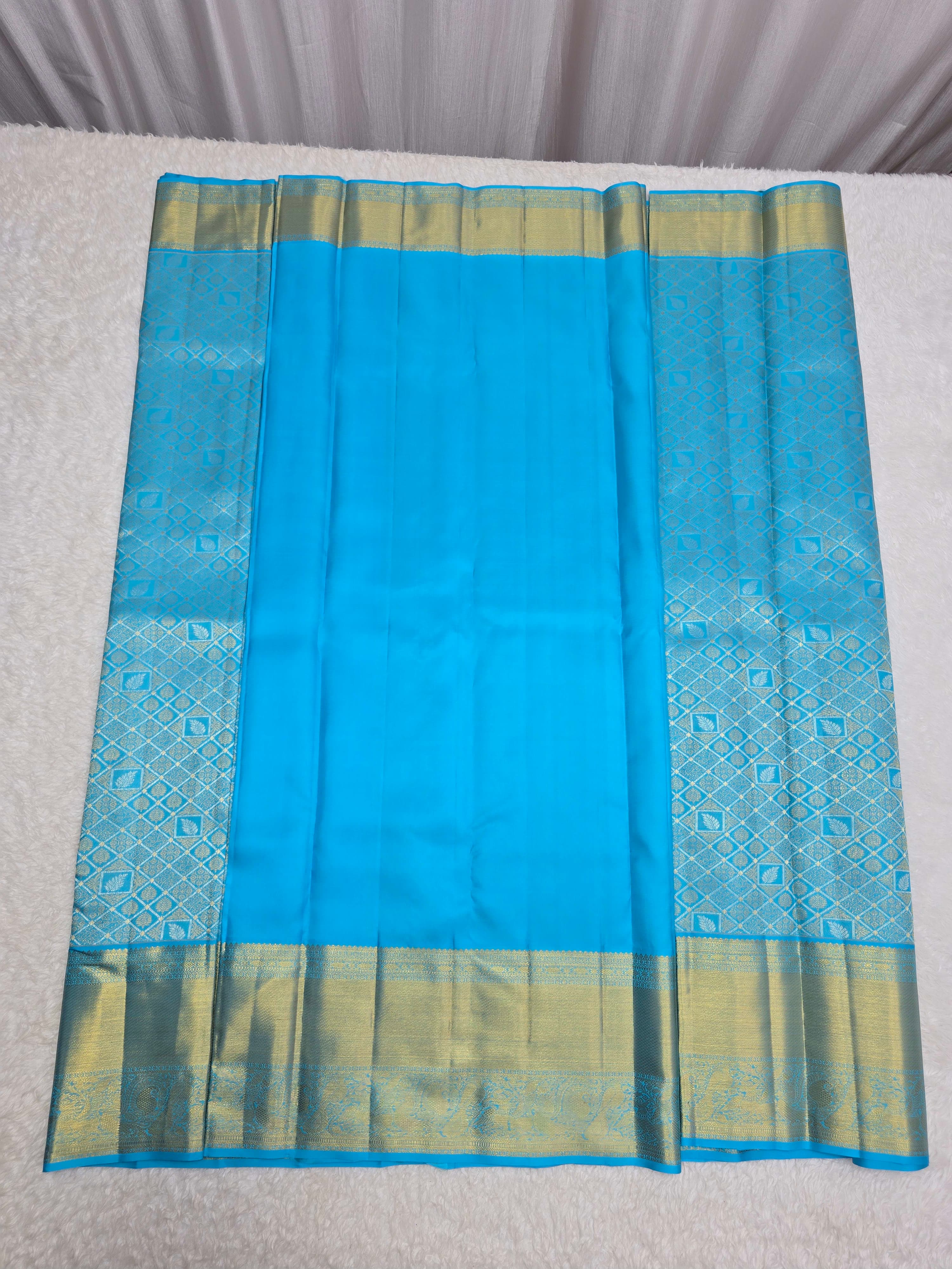 Handloom Skyblue Silk Saree thumbnail 6