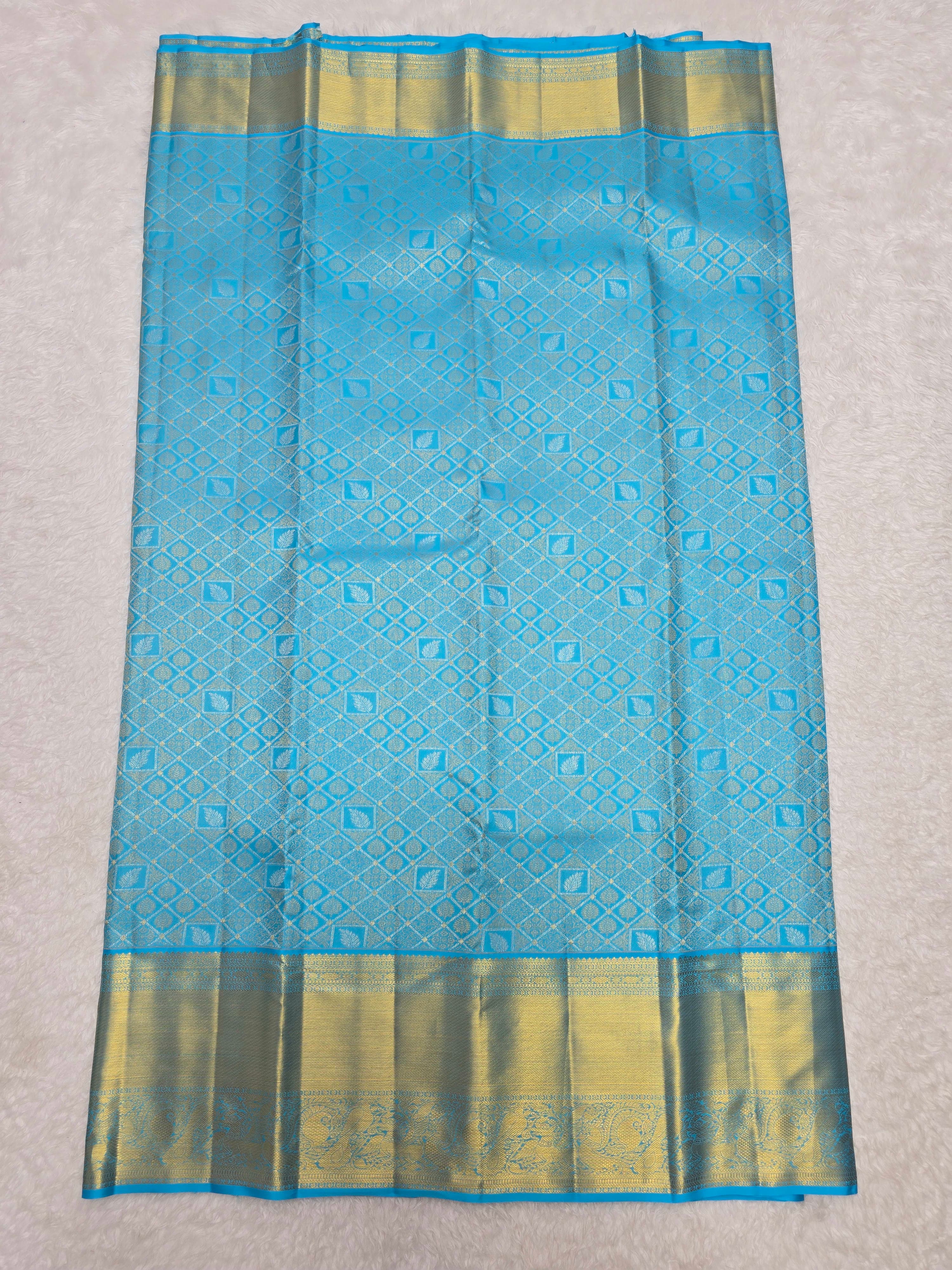 Handloom Skyblue Silk Saree thumbnail 4