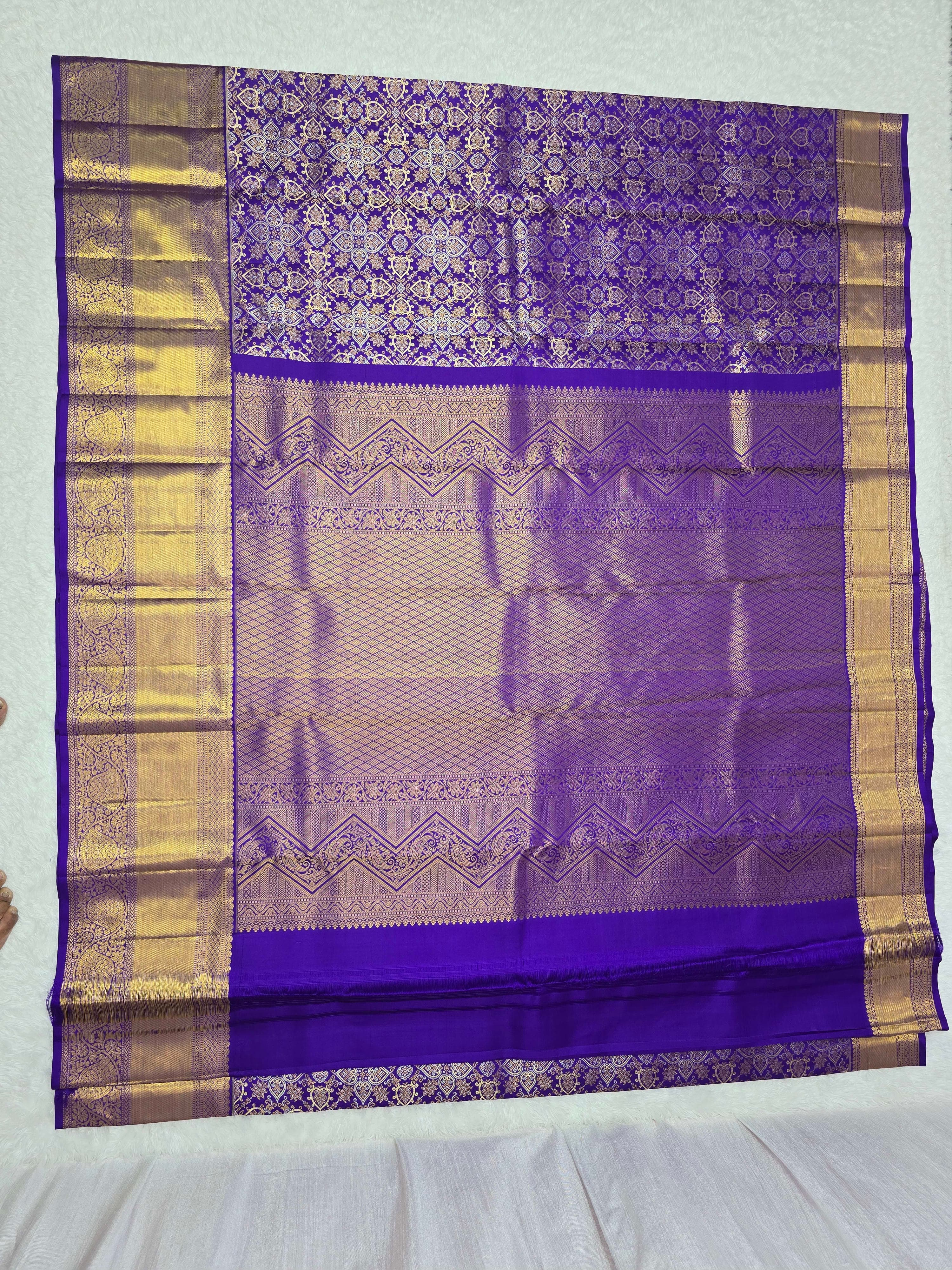 Handloom Voilet Silk Saree thumbnail 2