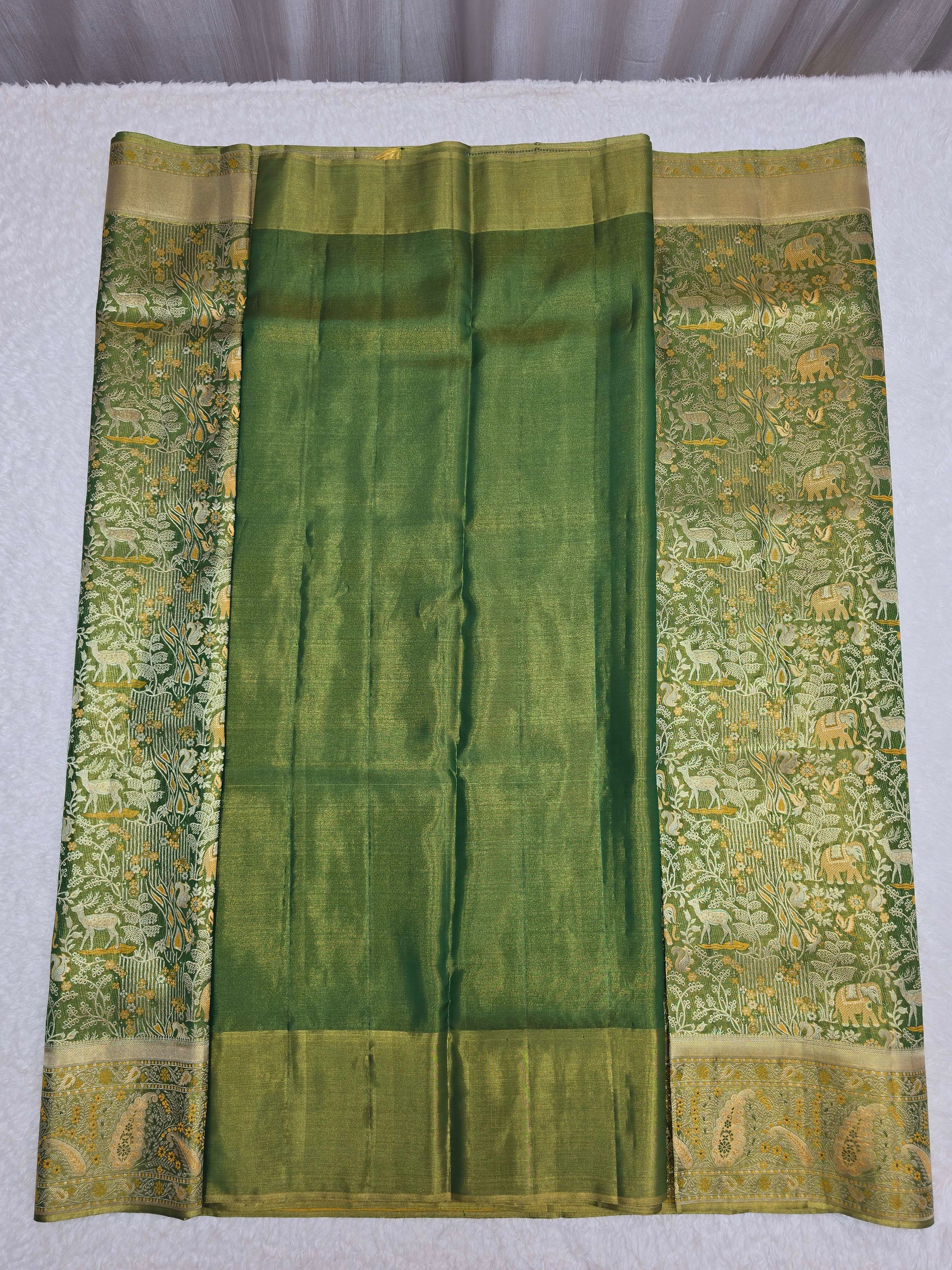 Handloom Parrot Green Silk Saree thumbnail 6