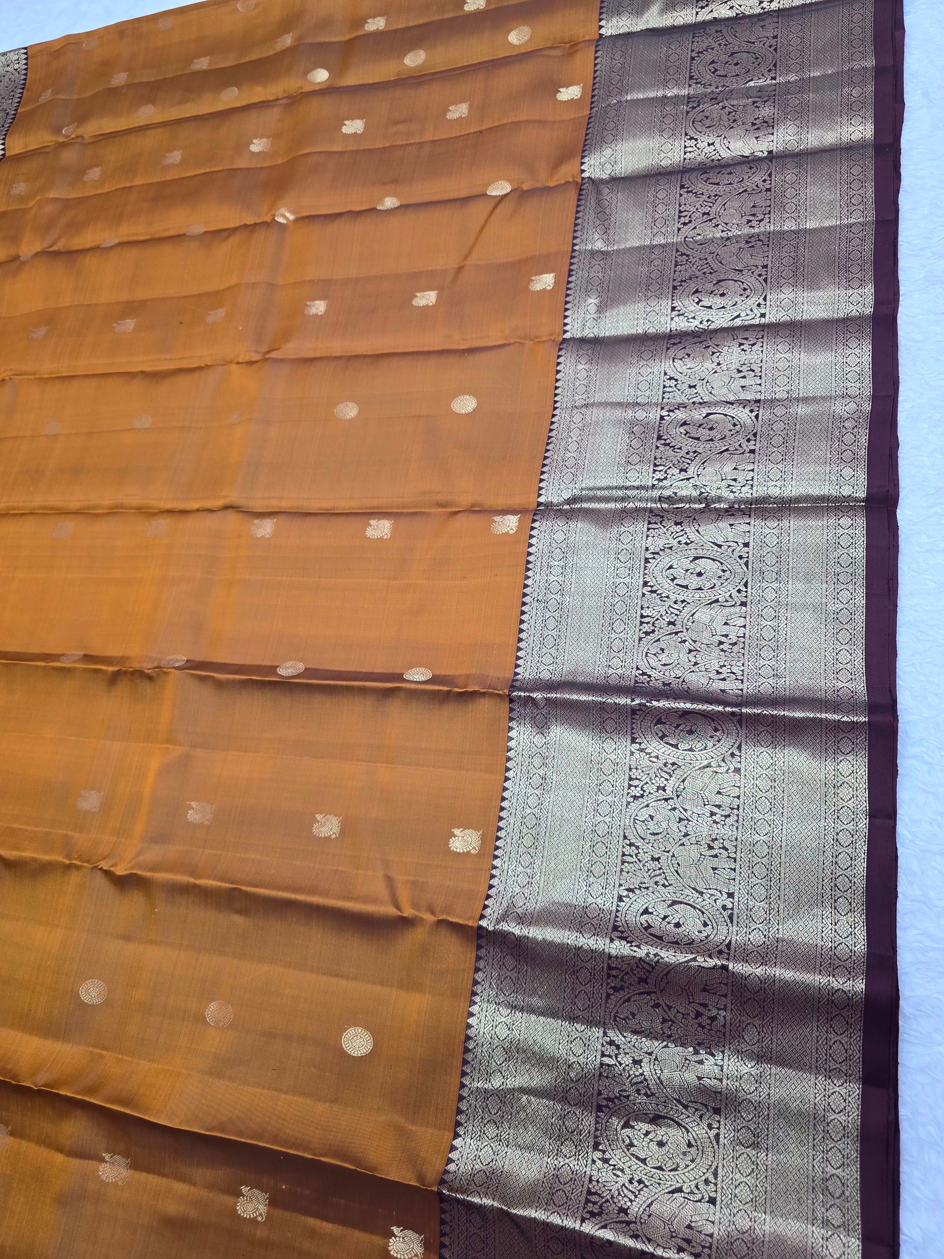 Handloom Rust Orange Silk Saree thumbnail 4